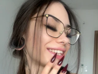 Aprill_Grey video