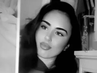 hynnessy888grace Sex Toy webcam from GB