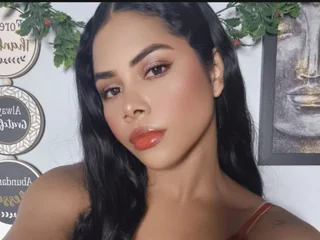 Mia_sexylatin featured webcam